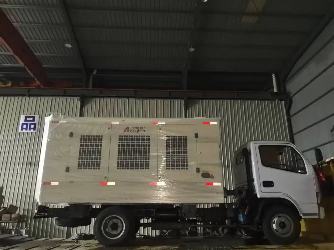 Hubei-ccSeb-tunnel-project-air-compressor.jpg